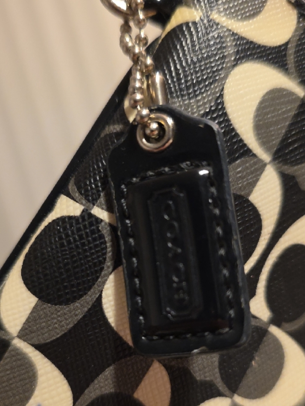 Coach Black and Cream Signature Wristlet - Picture 3 of 6